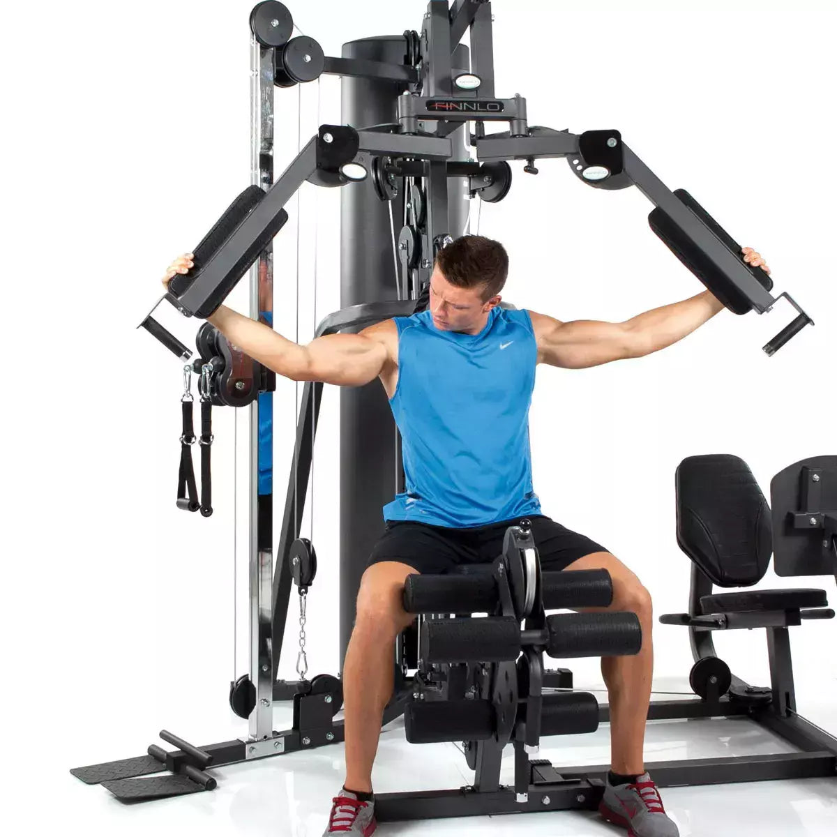 Autark 2500 Stazione Multifunzione Finnlo By Hammer Cod.3945 Pacco Pesi 80 Kg Con Possibilità Di Aumentare Di 20 Kg - Dimensioni 165 X 220 X 215 Cm Con Leg Press