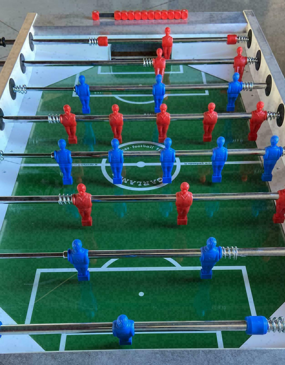 Serie aste RIENTRANTI ometti rossi e blu per calciobalilla deluxe - piede quadro Cod. 2A4-16RIERBPQ