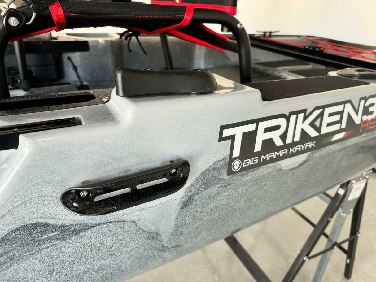 BIG MAMA KAYAK A PEDALI TRIKEN 380 + GARMIN STRIKER VIVID 7CV ECOSCANDAGLIO + TRASDUTTORE + kit braccetto display