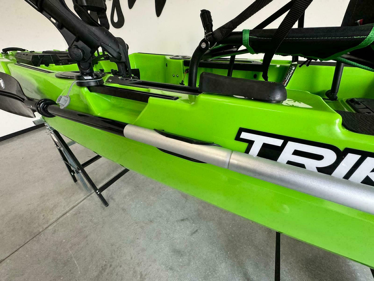 BIG MAMA KAYAK A PEDALI TRIKEN 380 + GARMIN STRIKER VIVID 7SV ECOSCANDAGLIO + TRASDUTTORE + kit braccetto display
