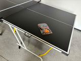 Urban Play Ping pong trasportabile in valigia, da interno, richiudibile con ruote, racchette e palline colore verde