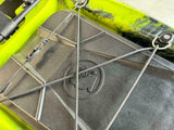Kayak fishing a Pedali divisibile Big Mama Triken 330 Live S, con ruote e vasca del vivo - SCAFO GRIGIO NERO, gavone VERDE