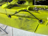 Kayak fishing a Pedali divisibile Big Mama Triken 330 Live S, con ruote e vasca del vivo - SCAFO GRIGIO NERO, gavone VERDE