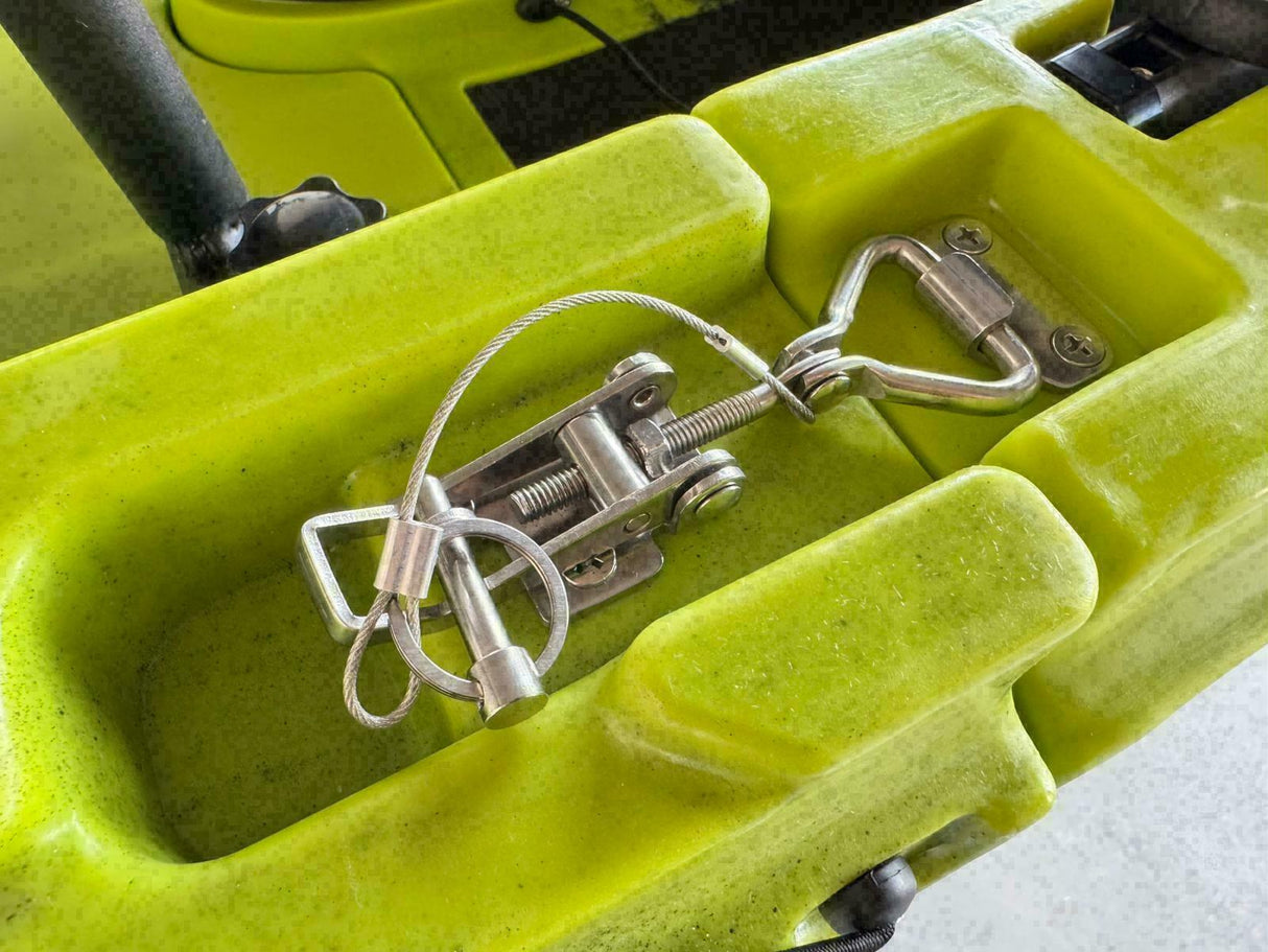 Kayak fishing a Pedali divisibile Big Mama Triken 330 Live S, con ruote e vasca del vivo - SCAFO GRIGIO NERO, gavone VERDE