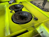 Kayak fishing a Pedali divisibile Big Mama Triken 330 Live S, con ruote e vasca del vivo - SCAFO GRIGIO NERO, gavone VERDE