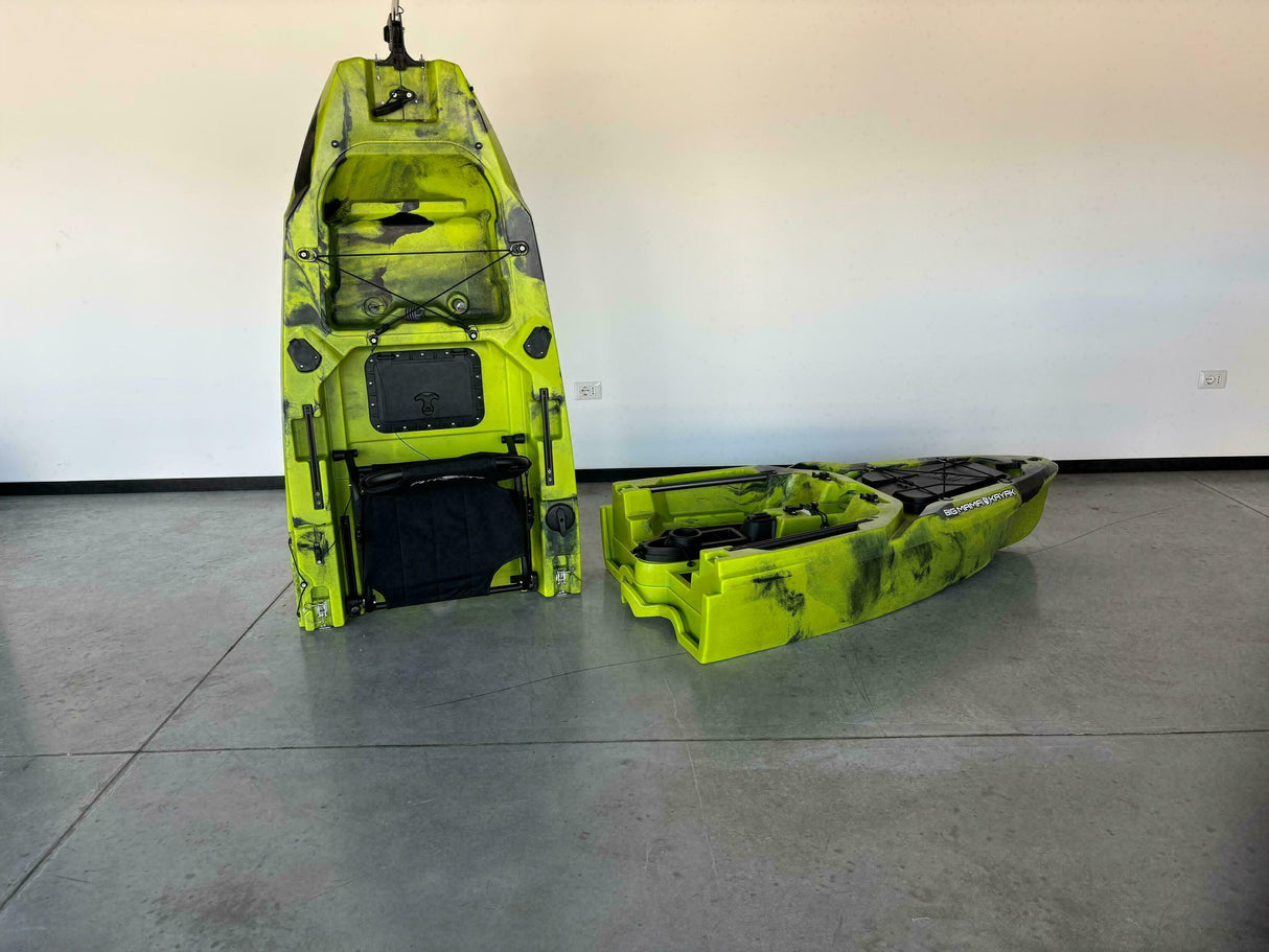 Kayak fishing a Pedali divisibile Big Mama Triken 330 Live S, con ruote e vasca del vivo - SCAFO GRIGIO NERO, gavone VERDE