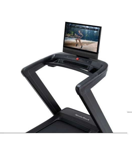 promo Tapis Roulant NordicTrack Commercial 2450 cod.NTL19125-INT peso max utente 182 kg - piano corsa 152 x 55 cm - velocità 22 km/h