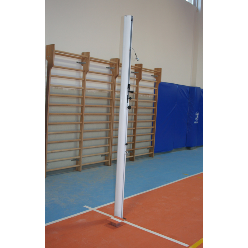 Av1416/r Impianto pallavolo monotubolare in alluminio con bussole ( Testato Tuv e norma UNI EN 1271)