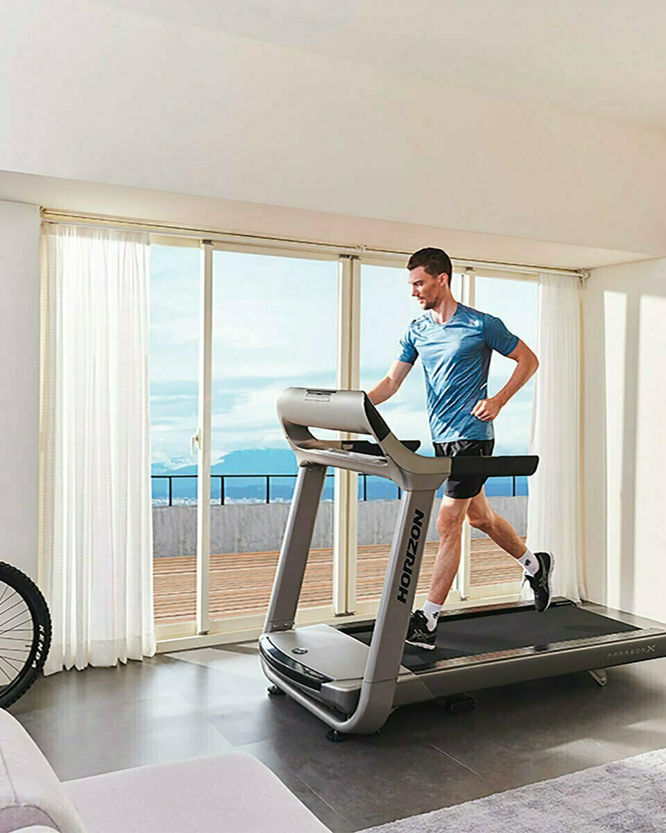 Treadmill Tapis Roulant Paragon X Horizon - Piano Corsa 153 x 55.8 cm - Inclinazione Elettrica - Utente 159 Kg - Velocità 20 km/h - compatibile con App Kinomap