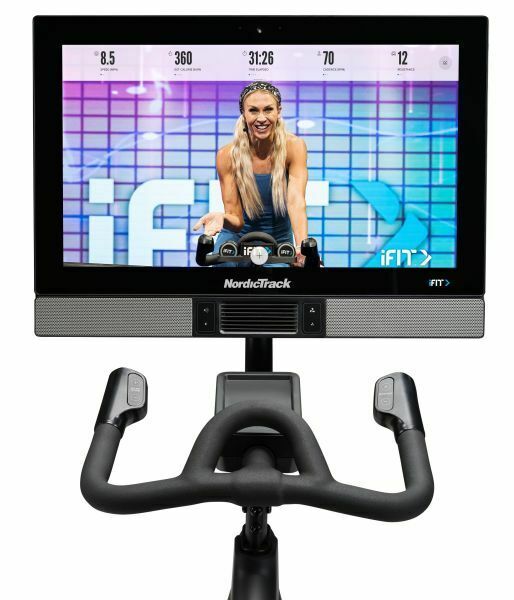 Promo Gym Bike Studio 27i resistenza magnetica Nordictrack cod.NTEX02722-INT - con App Ifit integrata - peso max utente 160 kg schermo touchscreen da 27"