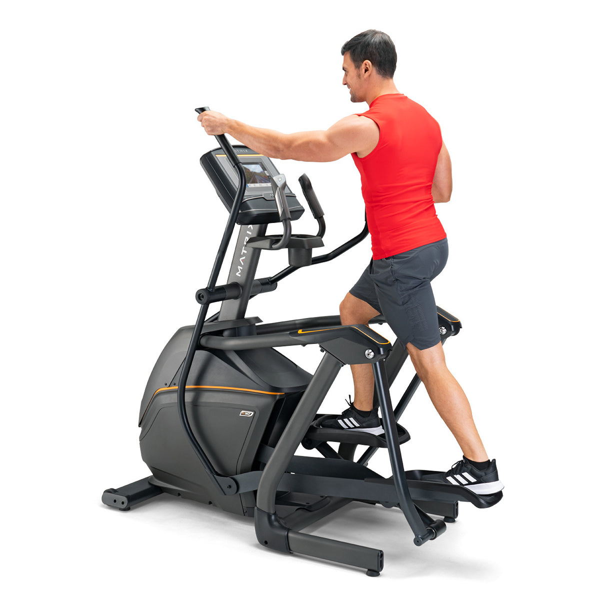 RECUMBENT BIKE R30 CON CONSOLE XER, professionale, con accesso facilitato, stabile e versatile. La nostra bike R30 include le esclusive tecnologie Dual Form Frame e Comfort Arc Seat. Linea Matrix.