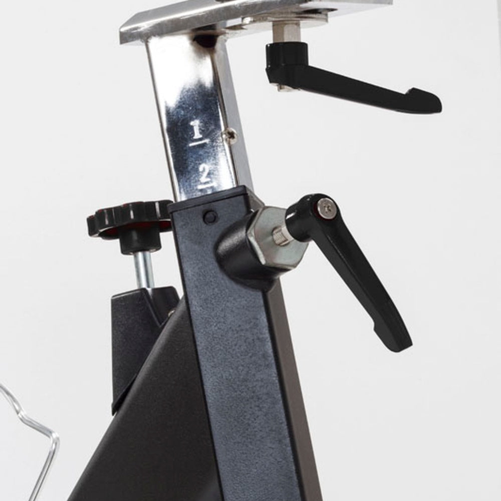 Gym Bike SRX-90 Ricevitore Wireless e Fascia Cardio Inclusa Linea Toorx Trasmissione; a cinghia Volano; peso 24 kg Peso massimo utilizzatore; 140 kg bike da spinning - TIMESPORT24